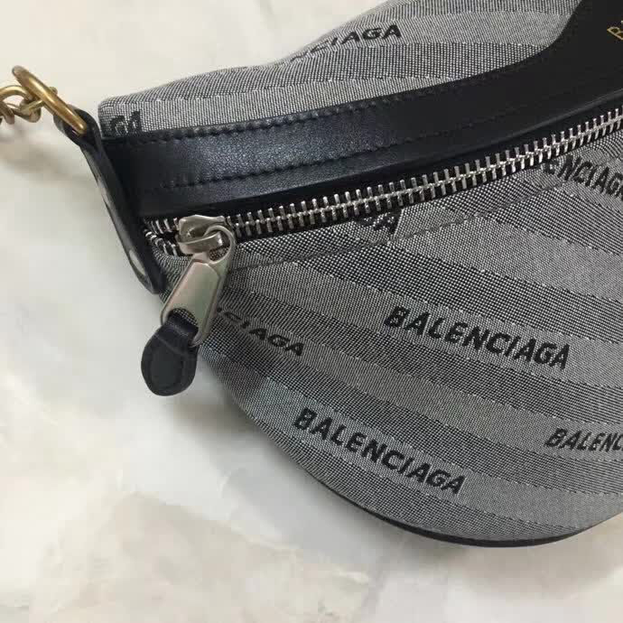 BALENCIAG巴黎世家 專櫃同步更新 新款字母印花半月包 鐵塔 掛繩腰包  BL1232